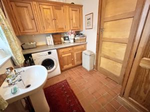 Photo 30- click for photo gallery